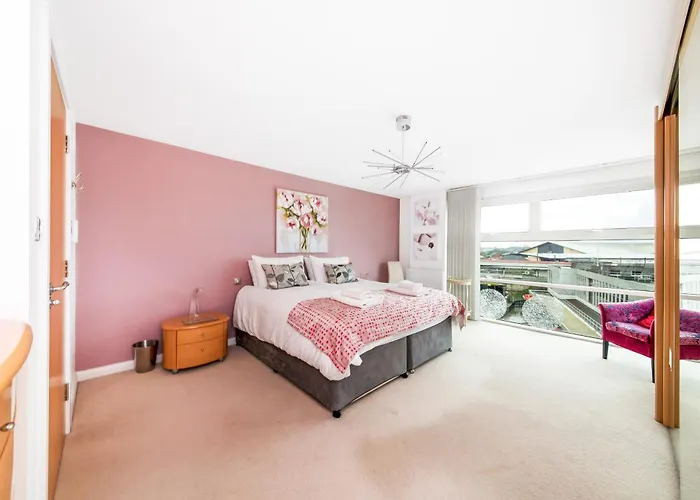 Finest Retreats - The Penthouse At 611 Westgate
