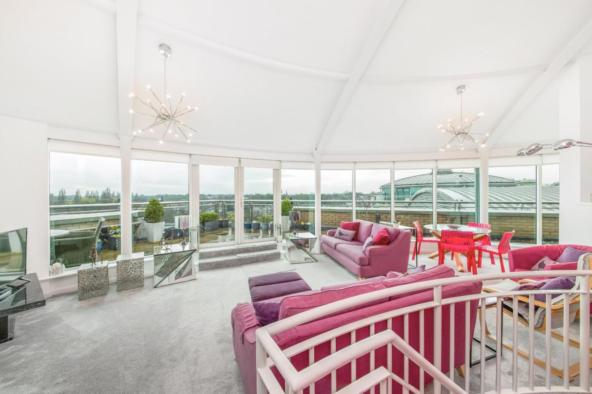 Finest Retreats - The Penthouse At 611 Westgate * York